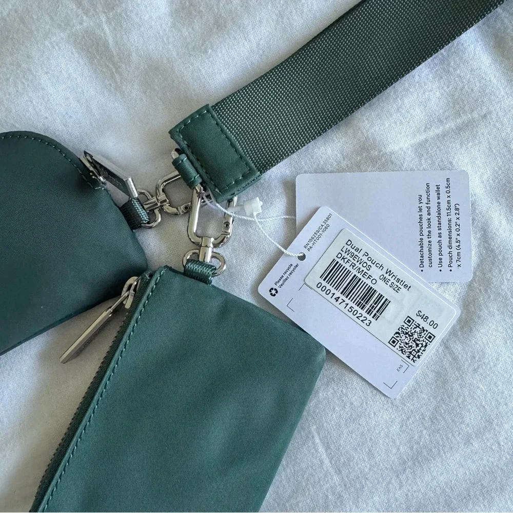 43🆕 Lululemon Dual Pouch Wristlet Dark Forest Medium Forest - Picture 4 of 5